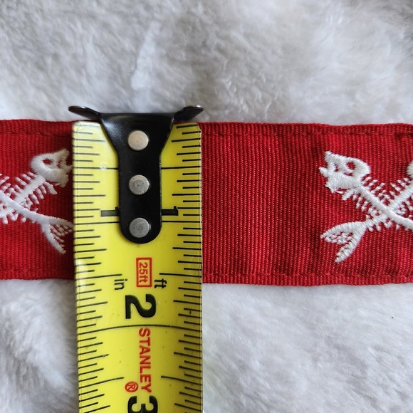 Vineyard Vines by Shep & Ian D Ring Belt Red Fish Bones Skeleton Medium 42" Long - Picture 7 of 7